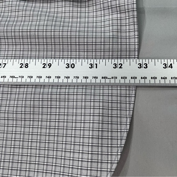Van Heusen Men's Gray Checkered Button Down Shirt - Picture 8 of 9